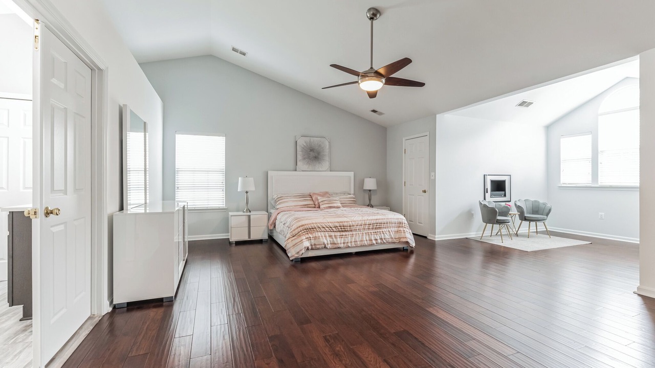 Photo of Bedroom in Dale City