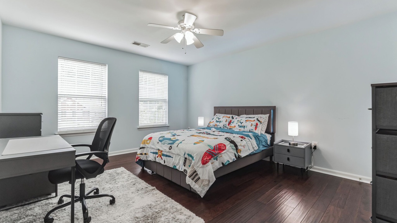 Photo of Bedroom in Dale City