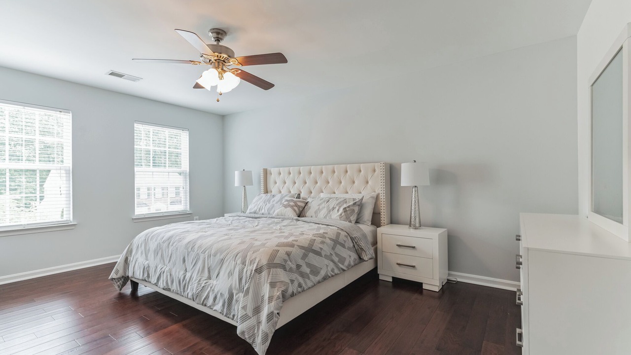 Photo of Bedroom in Dale City