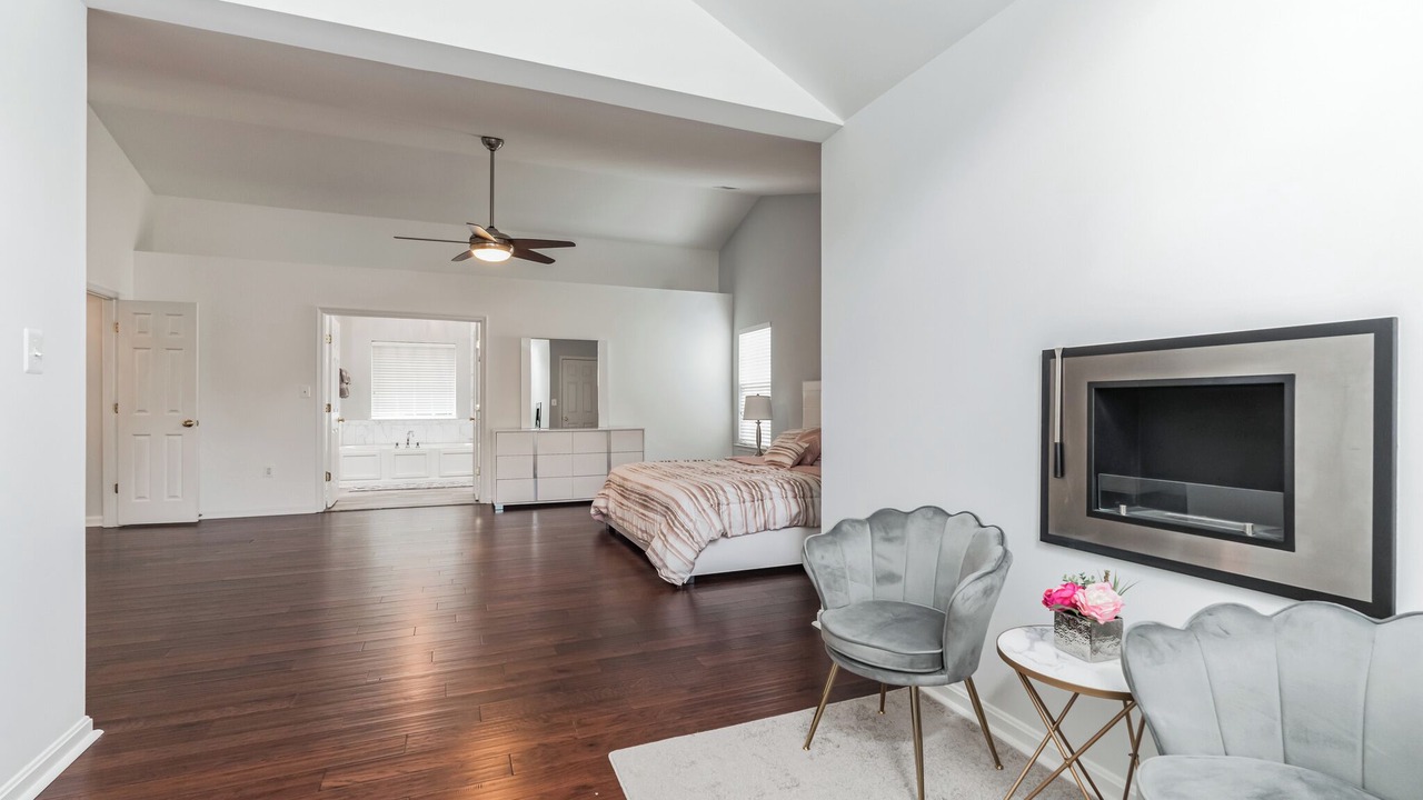 Photo of Bedroom in Dale City