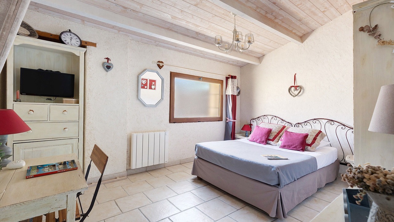Photo of Bedroom in Montreuil-Bellay