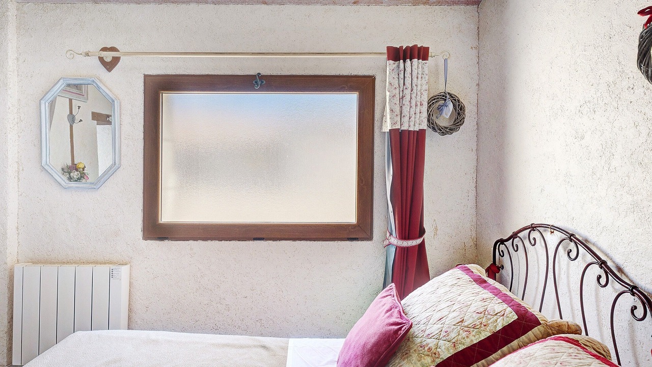 Photo of Bedroom in Montreuil-Bellay