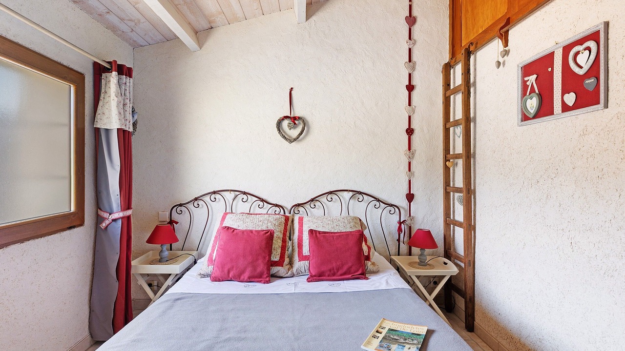Photo of Bedroom in Montreuil-Bellay