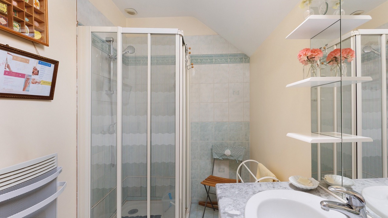 Photo of Bathroom in Montreuil-Bellay