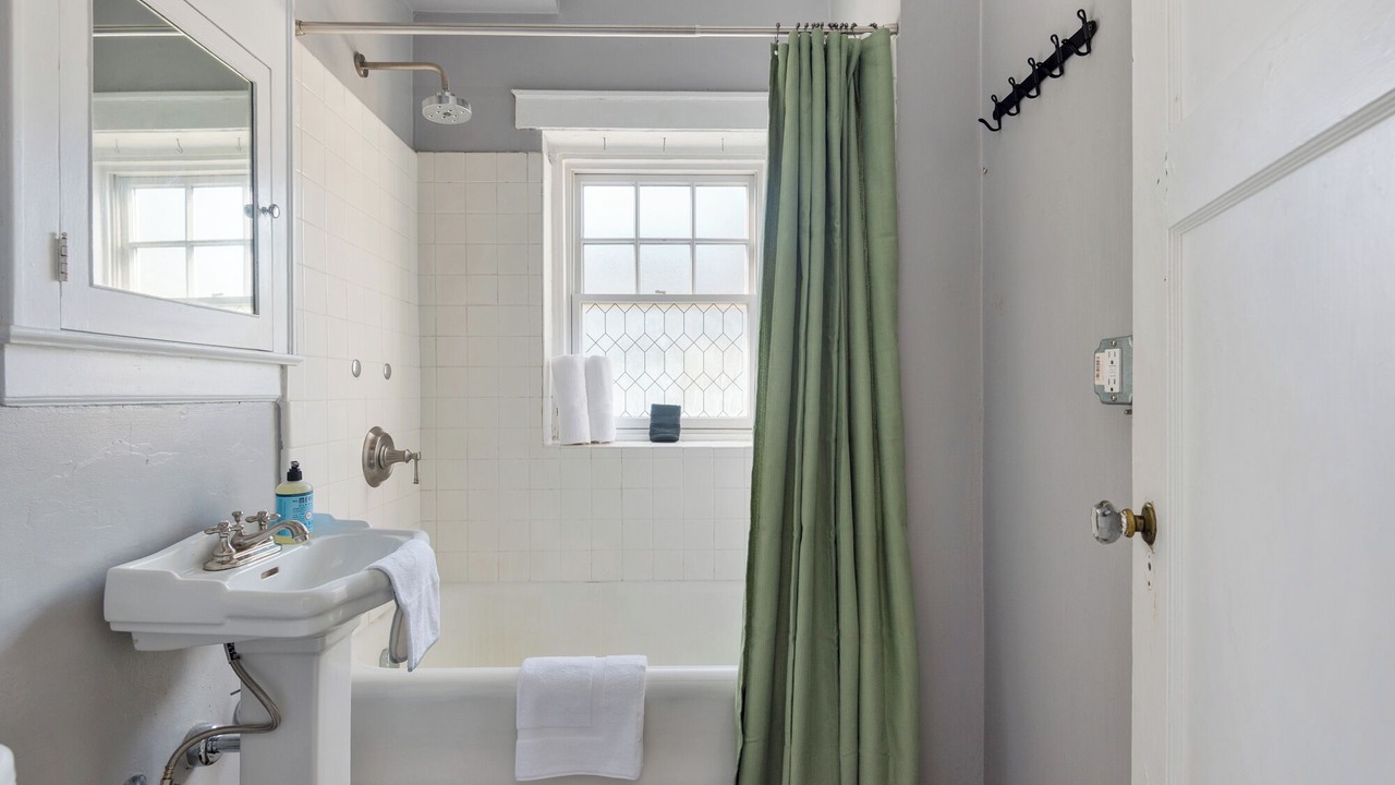 Photo of Bathroom in Nob Hill
