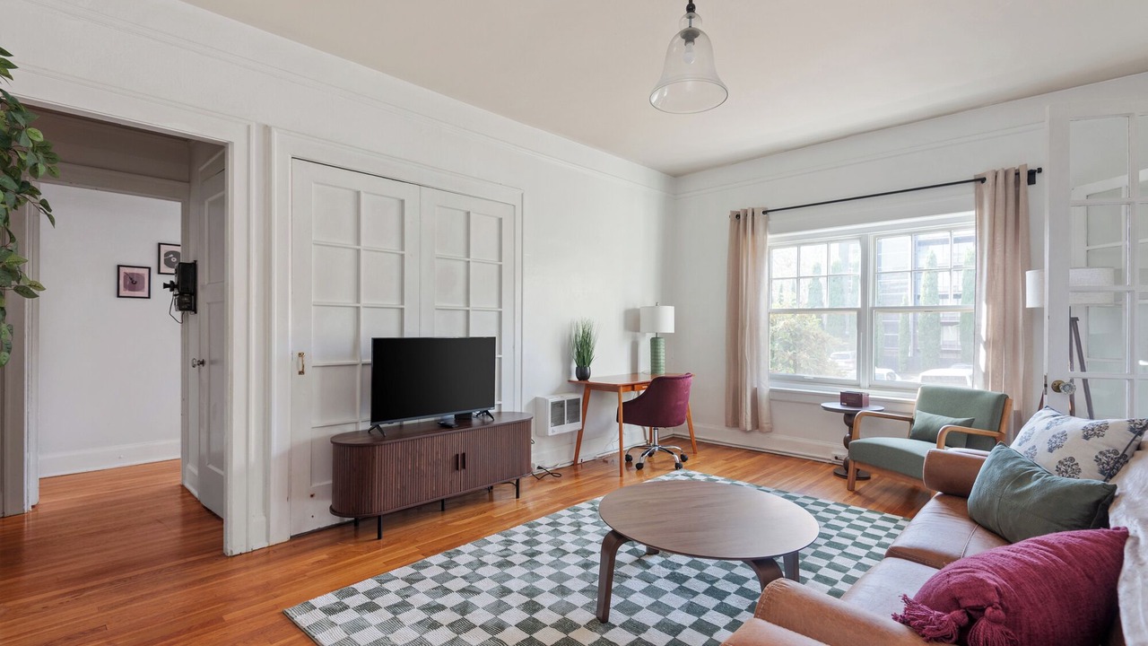 Photo of Livingroom in Nob Hill