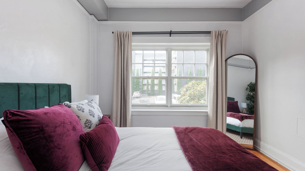 Photo of Bedroom in Nob Hill