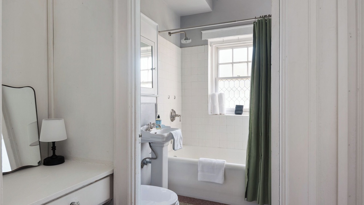 Photo of Bathroom in Nob Hill