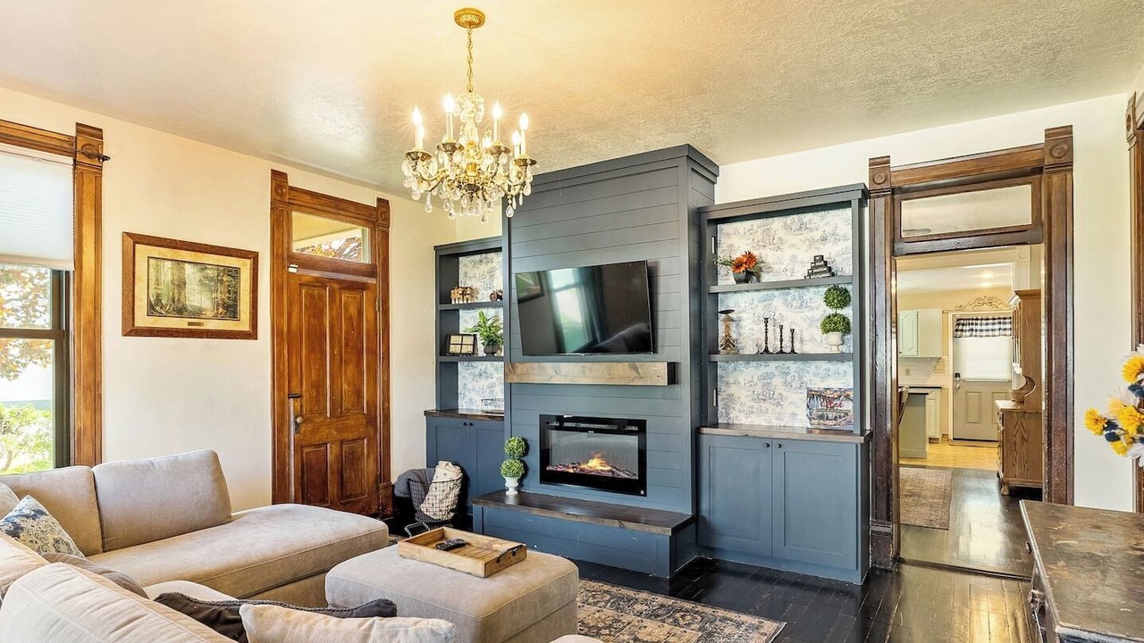 Photo of Livingroom in Lehi