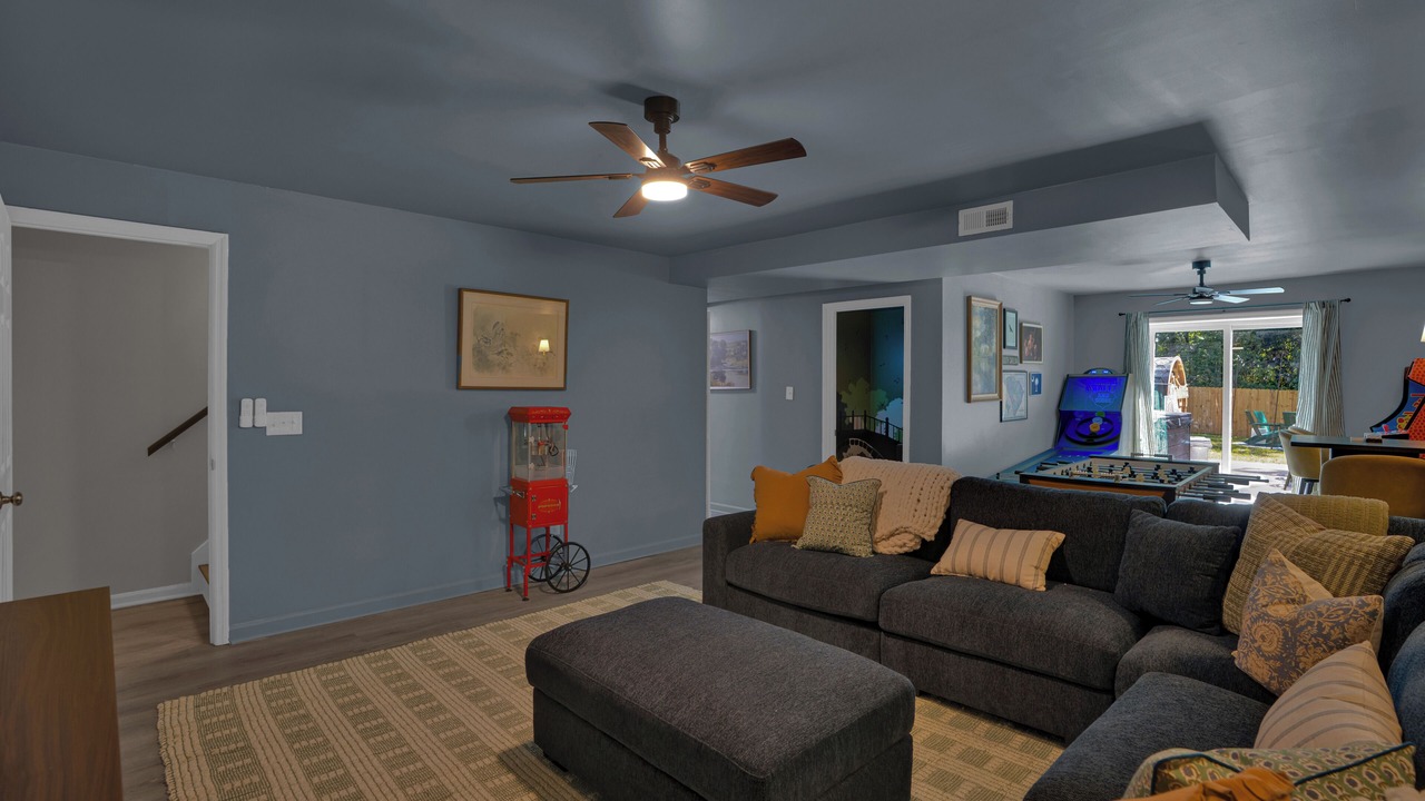 Photo of Livingroom in West Columbia