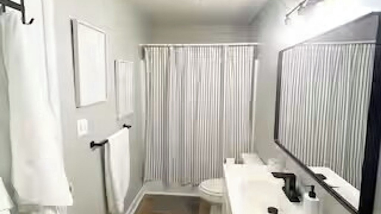 Photo of Bathroom in Twin Oaks