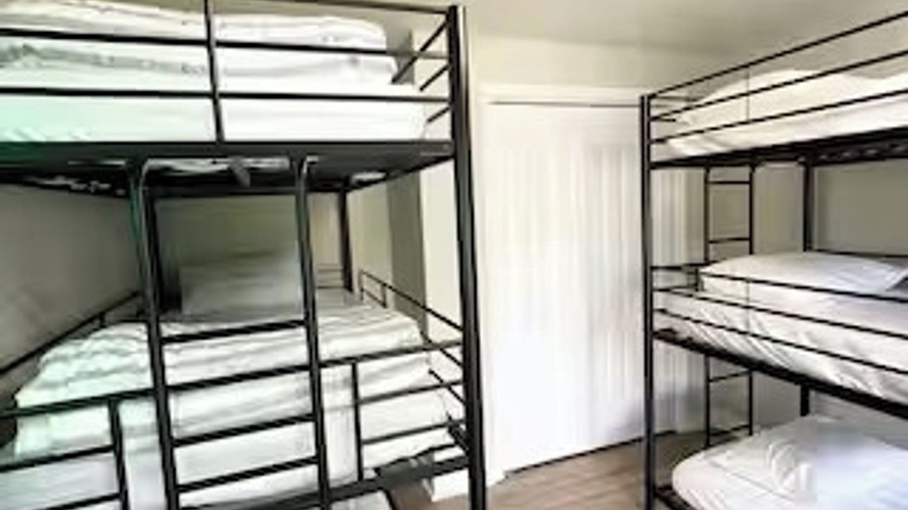 Photo of Bedroom in Twin Oaks