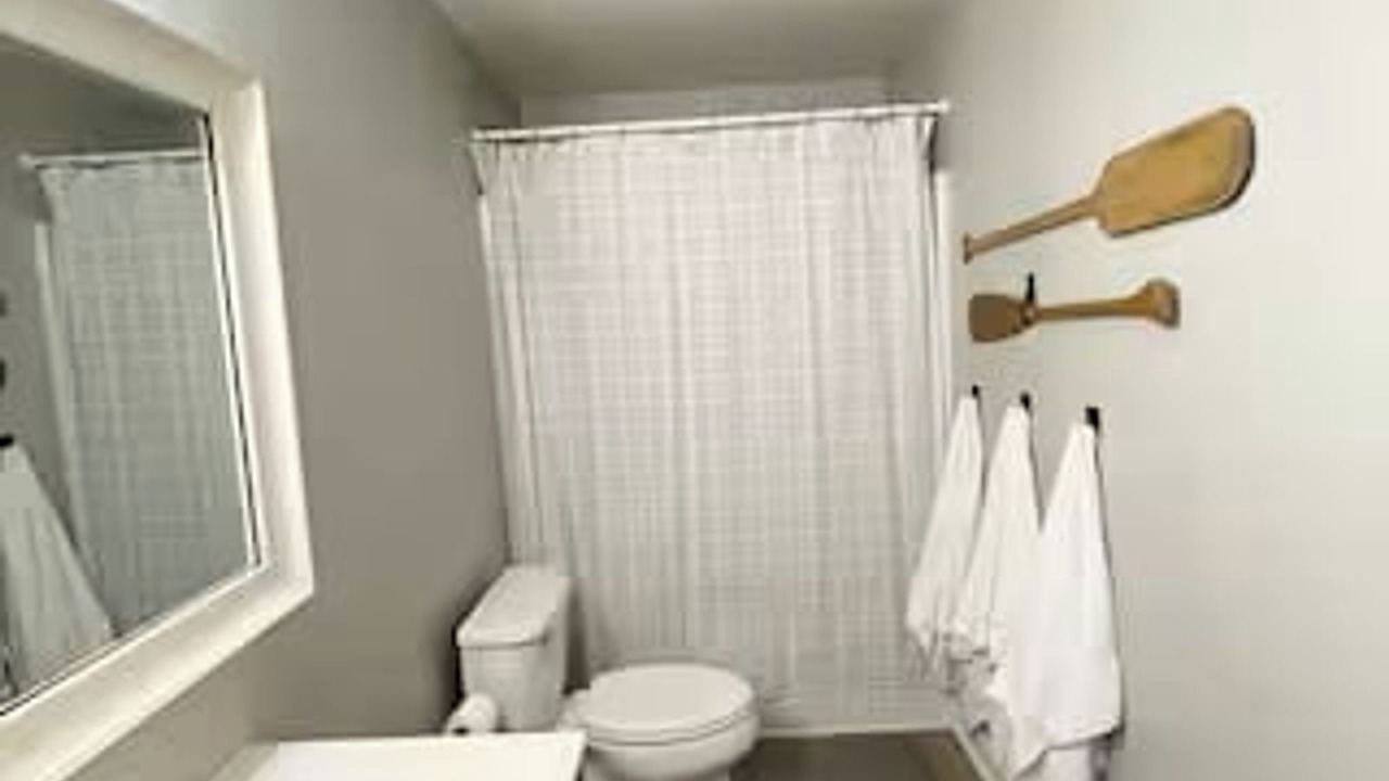Photo of Bathroom in Twin Oaks