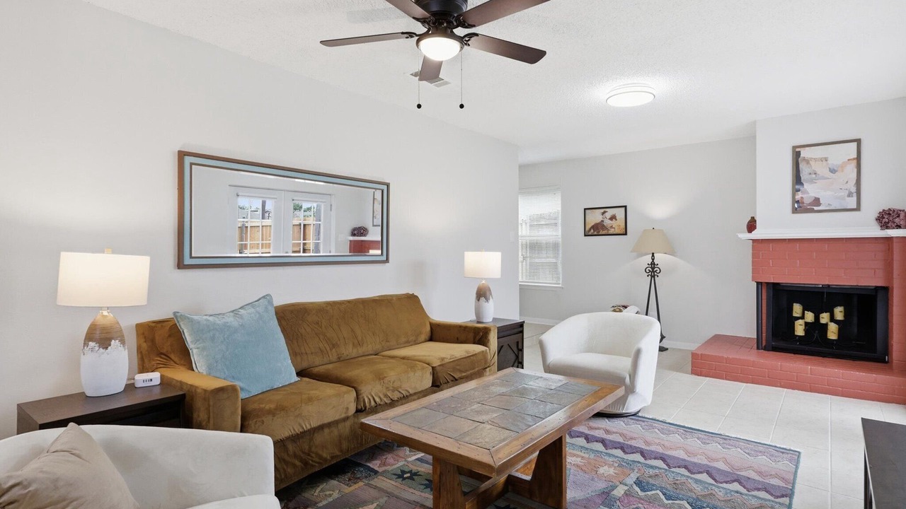 Photo of Livingroom in Fort Worth