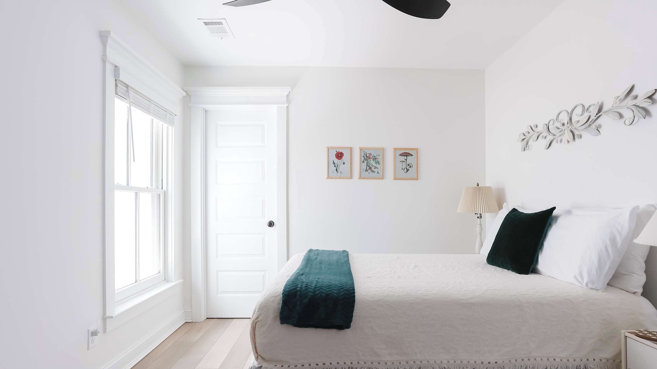 Photo of Bedroom in Metropolitan