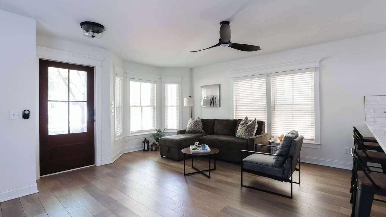 Photo of Livingroom in Metropolitan