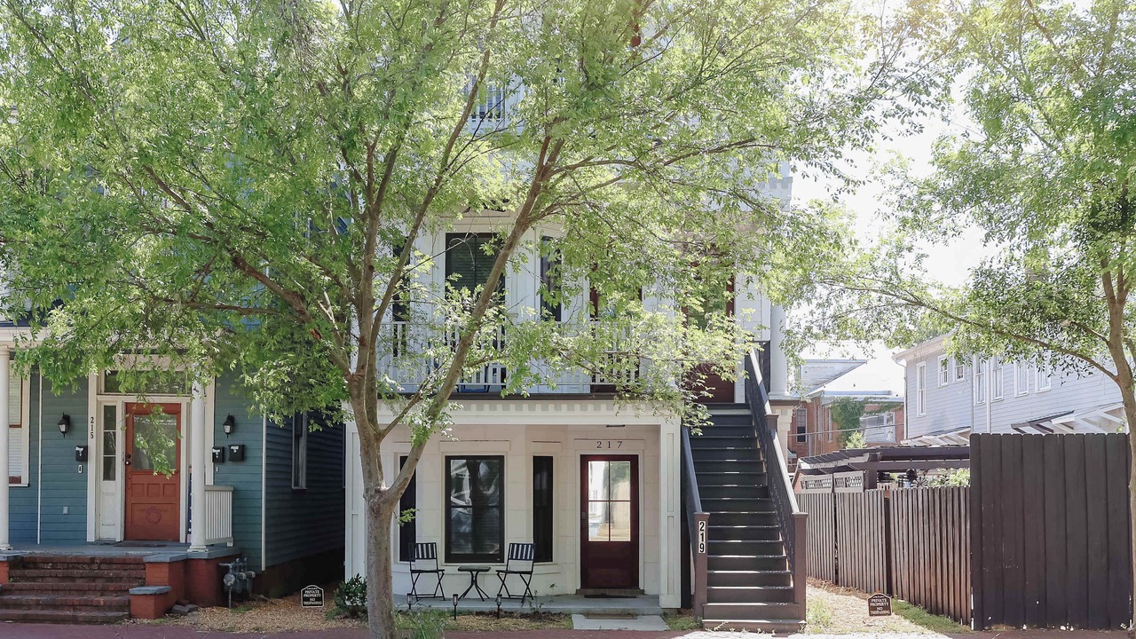 Photo of Outdoor in Metropolitan