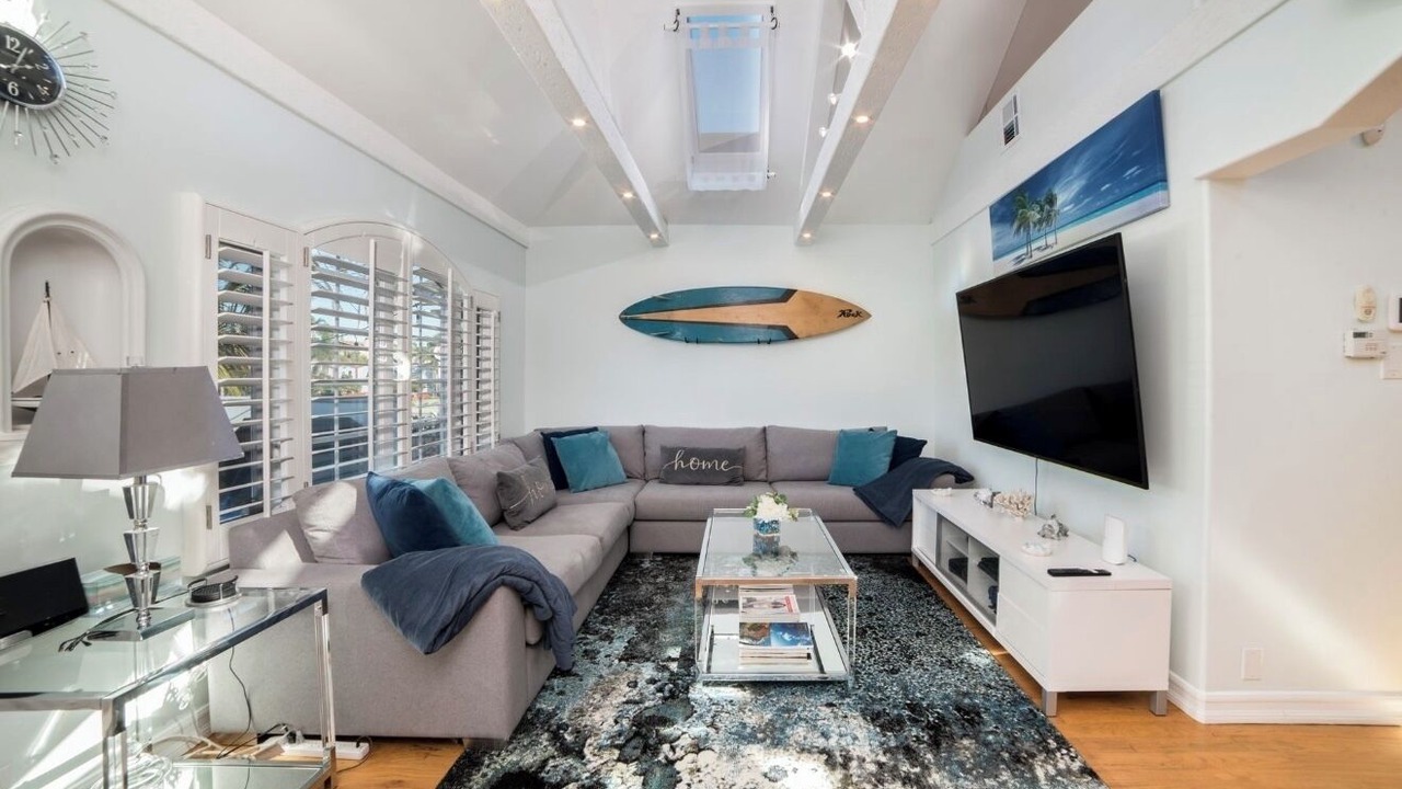Photo of Livingroom in South Redondo