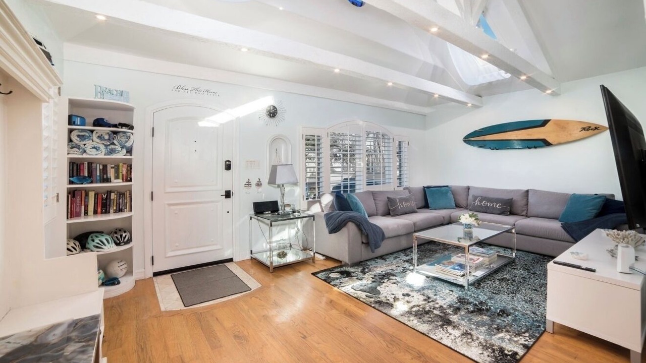 Photo of Livingroom in South Redondo