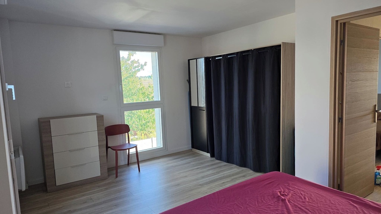 Photo of Bedroom in Longuenesse