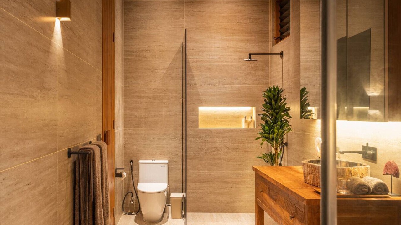 Photo of Bathroom in Suraberata