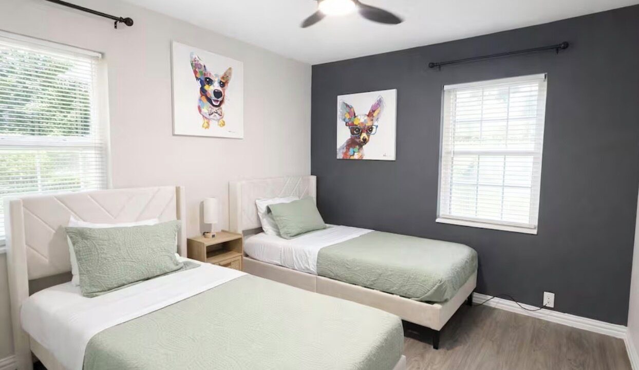 Photo of Bedroom in Garland