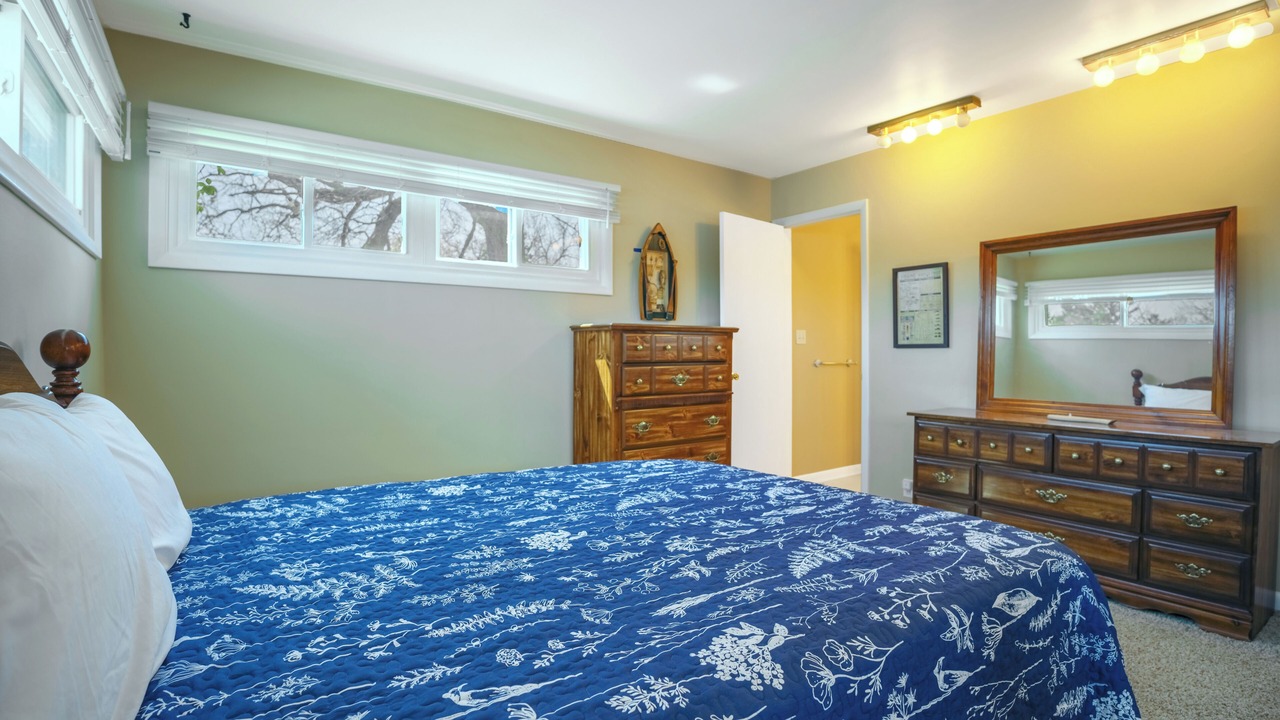 Photo of Bedroom in Paw Paw
