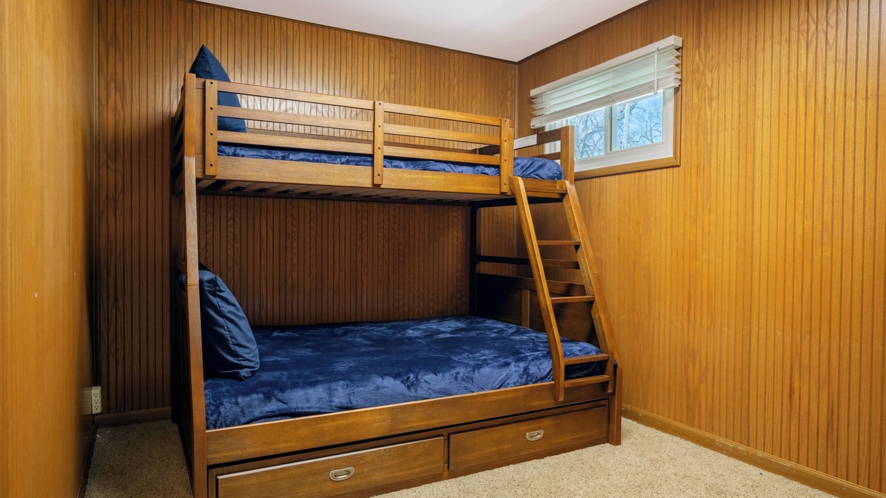 Photo of Bedroom in Paw Paw
