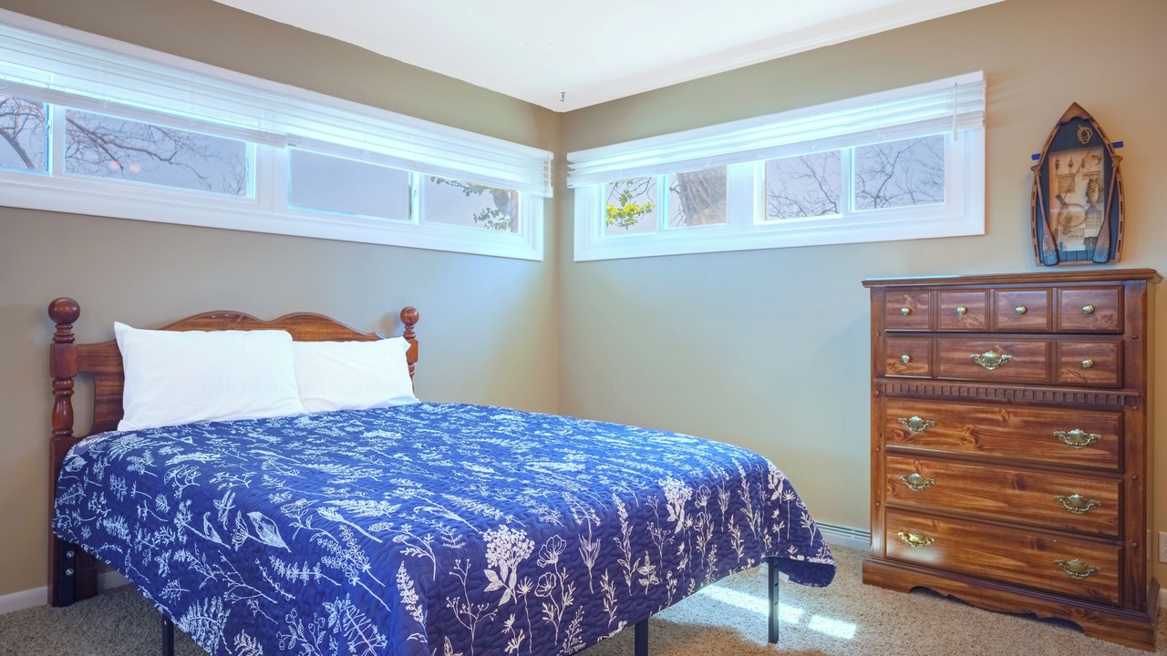 Photo of Bedroom in Paw Paw