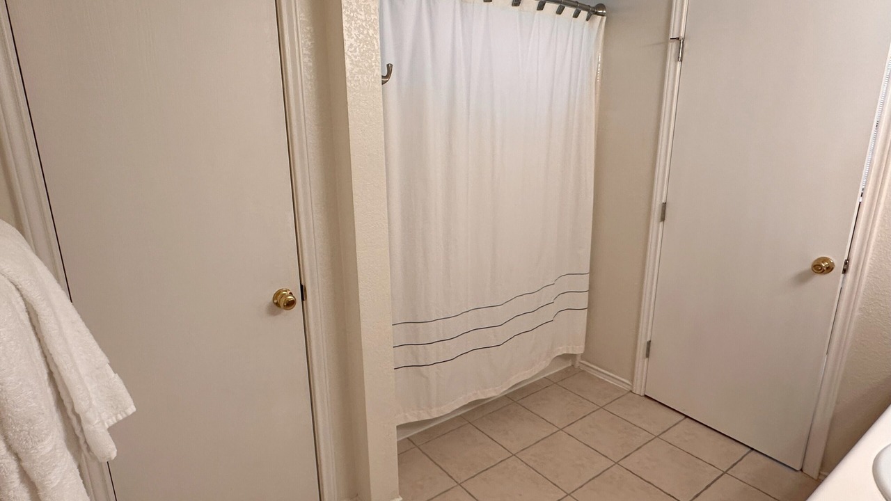 Photo of Bathroom in Manor