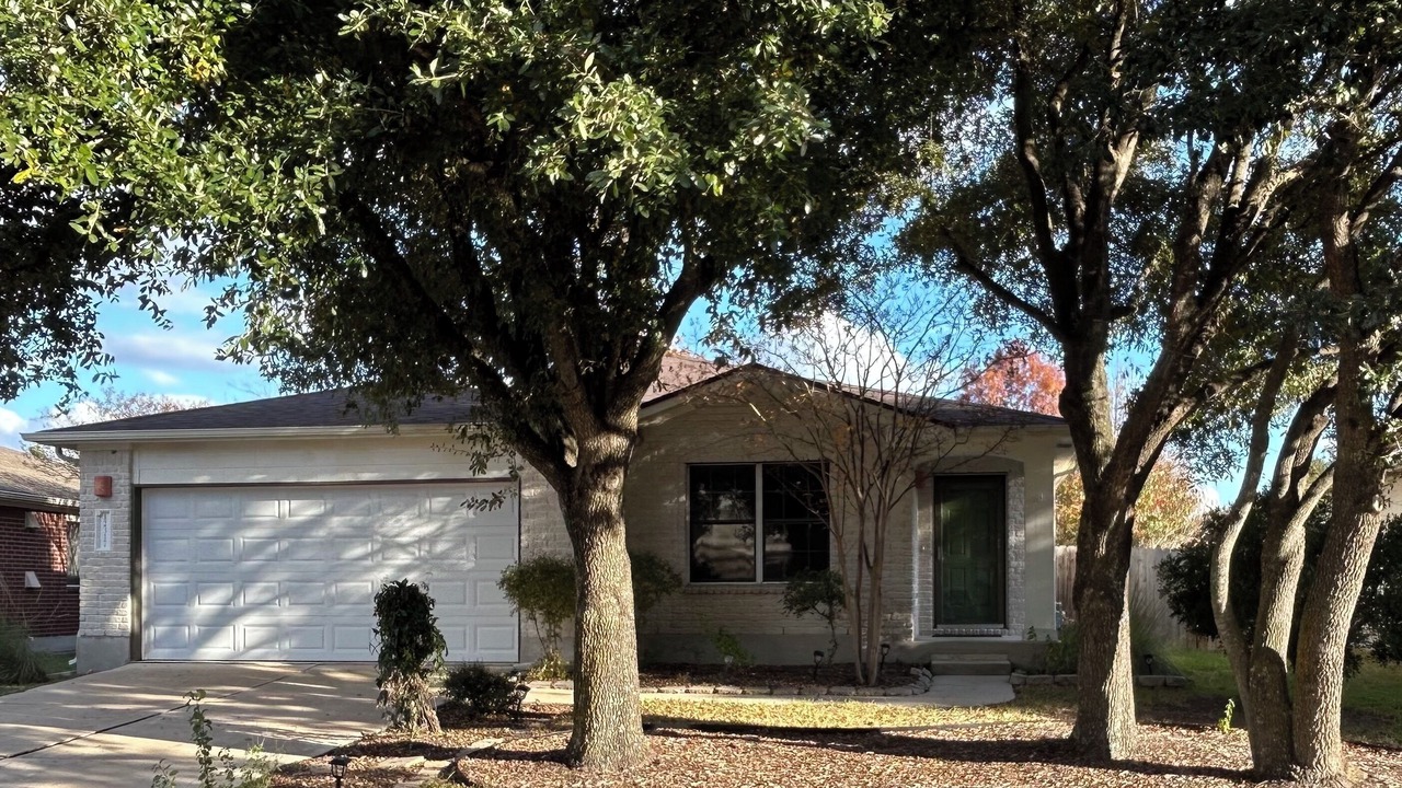 Photo of Outdoor in Manor