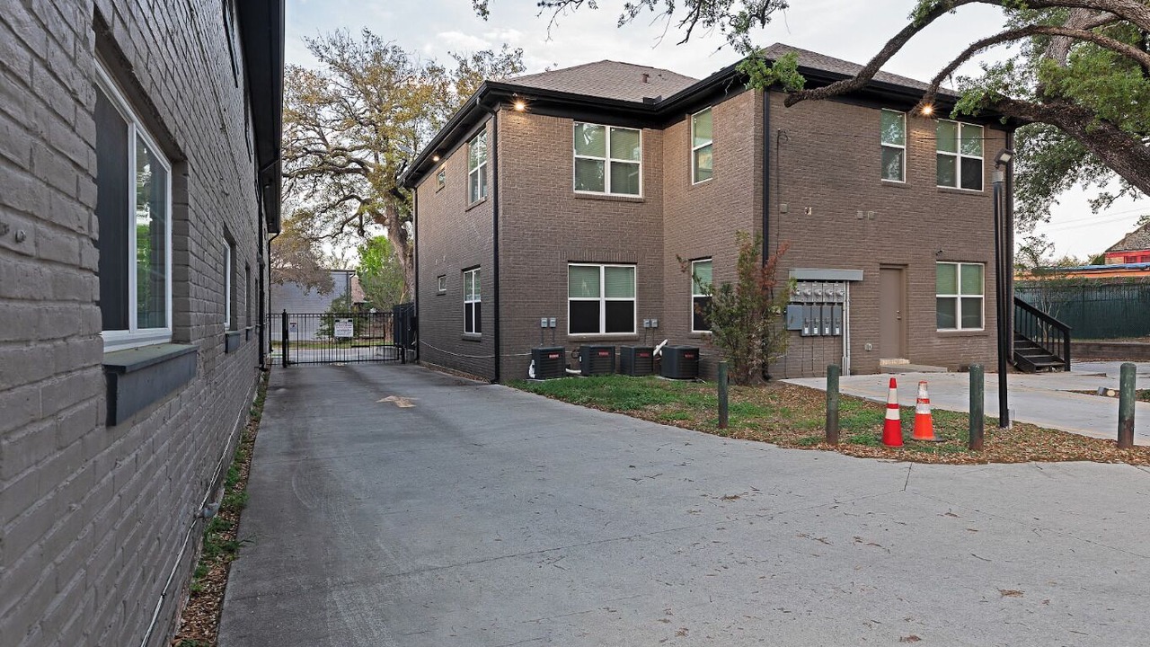 Photo of Outdoor in South Central Houston