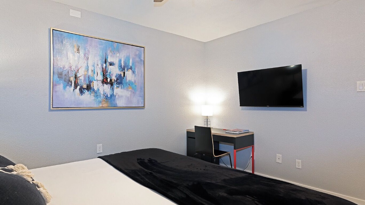 Photo of Bedroom in South Central Houston