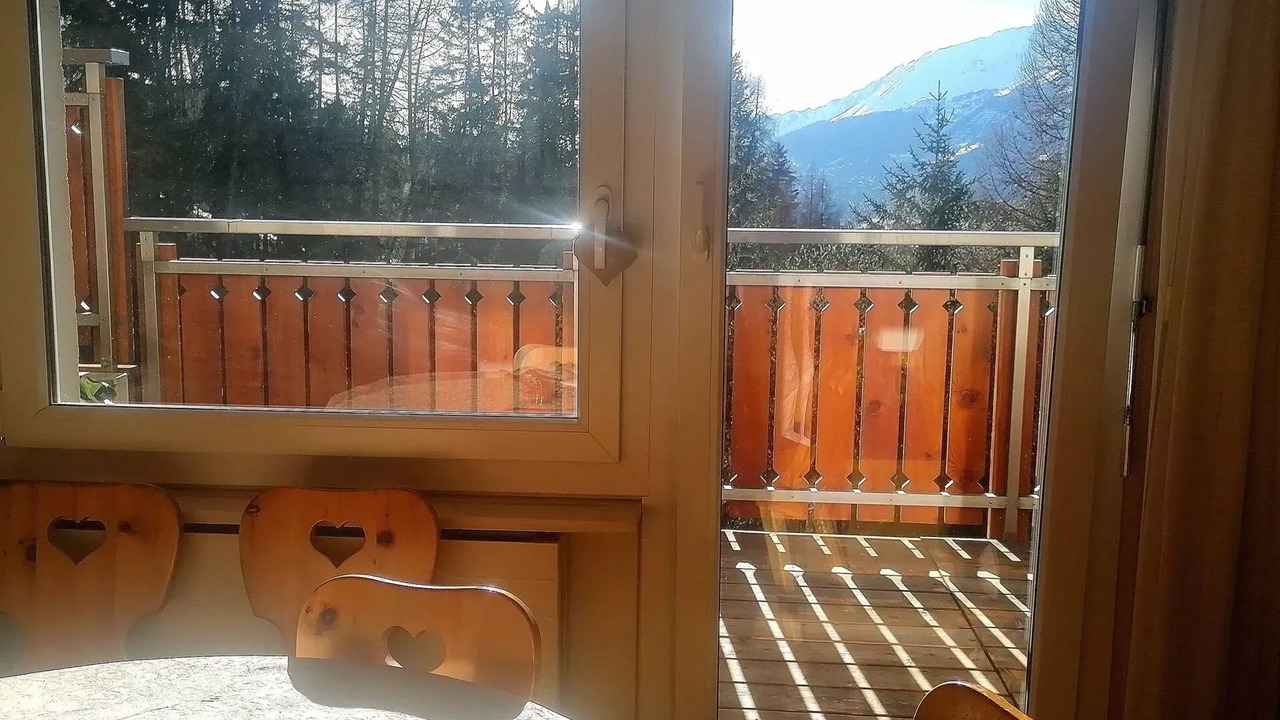 Photo of Outdoor in Noes