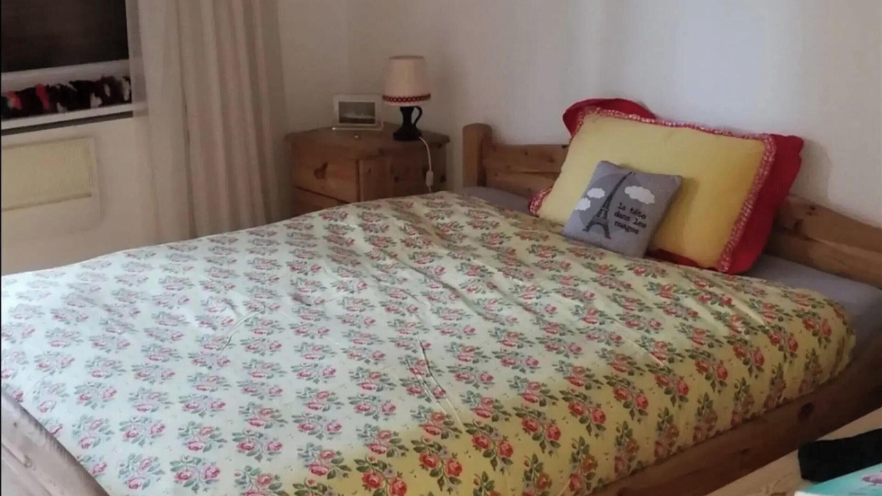 Photo of Bedroom in Noes