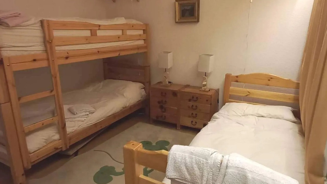 Photo of Bedroom in Noes