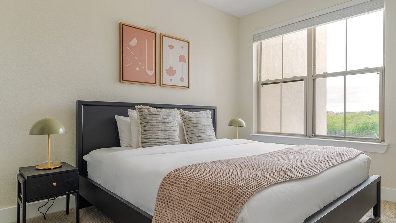 Photo of Bedroom in Scofield Farms