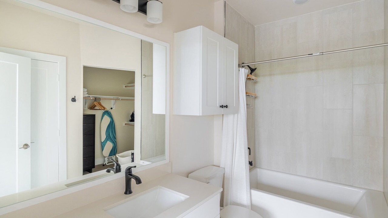 Photo of Bathroom in Scofield Farms