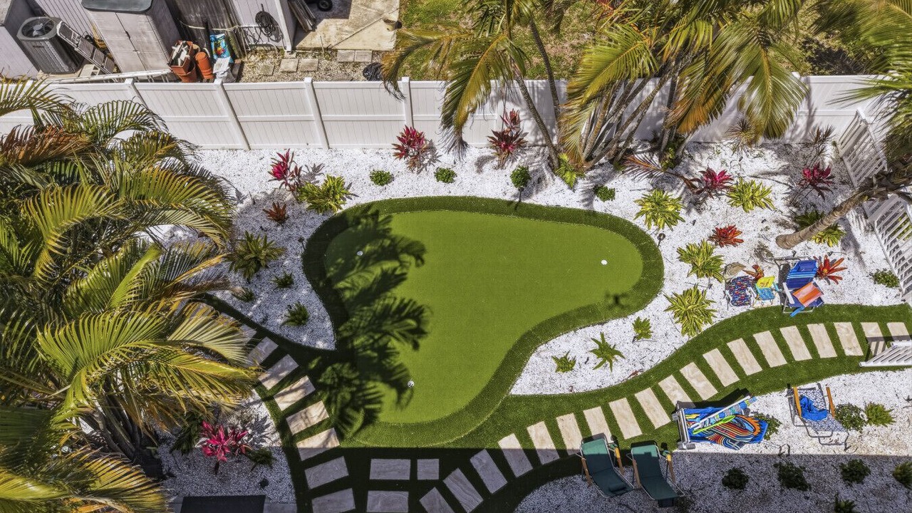 Photo of Outdoor in Bayshore Gardens