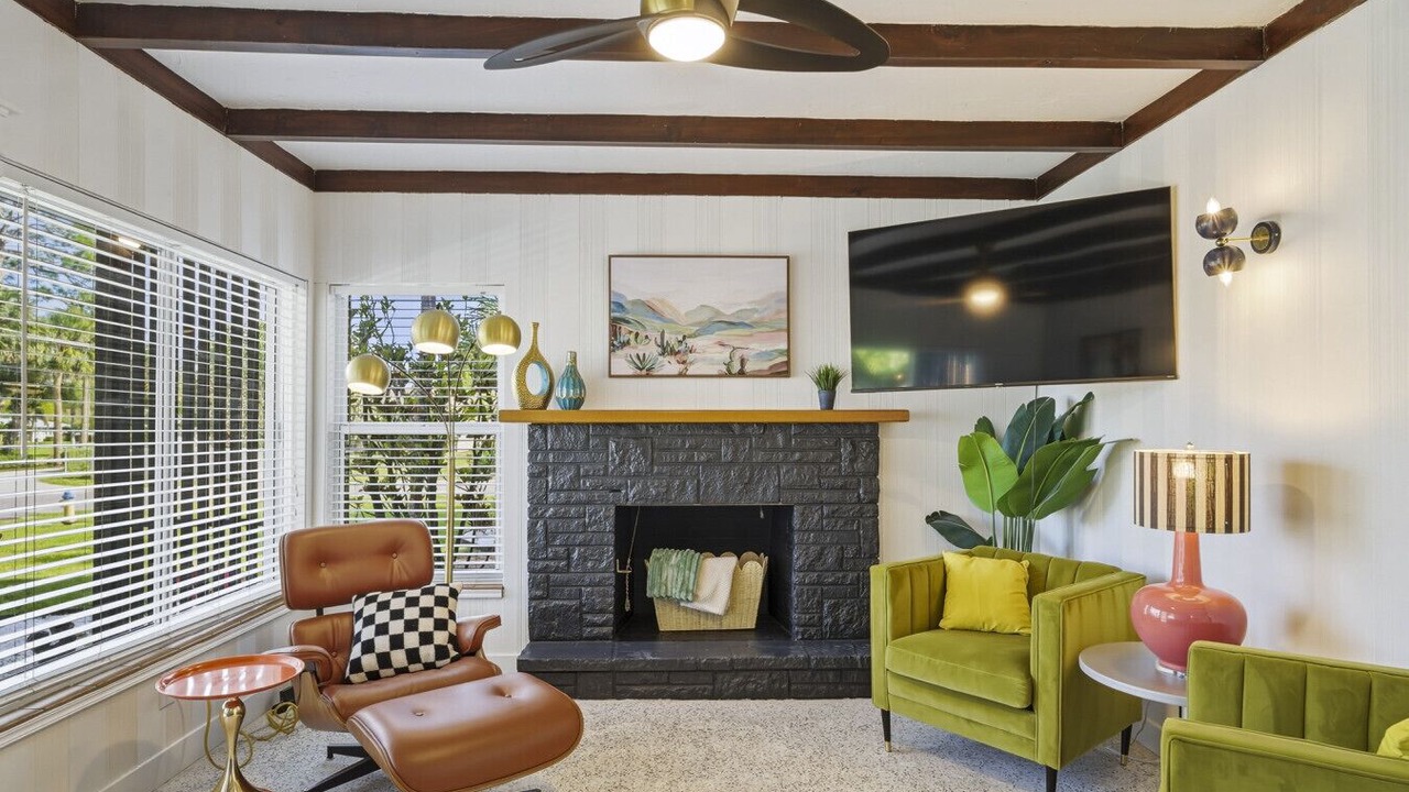 Photo of Livingroom in Bayshore Gardens