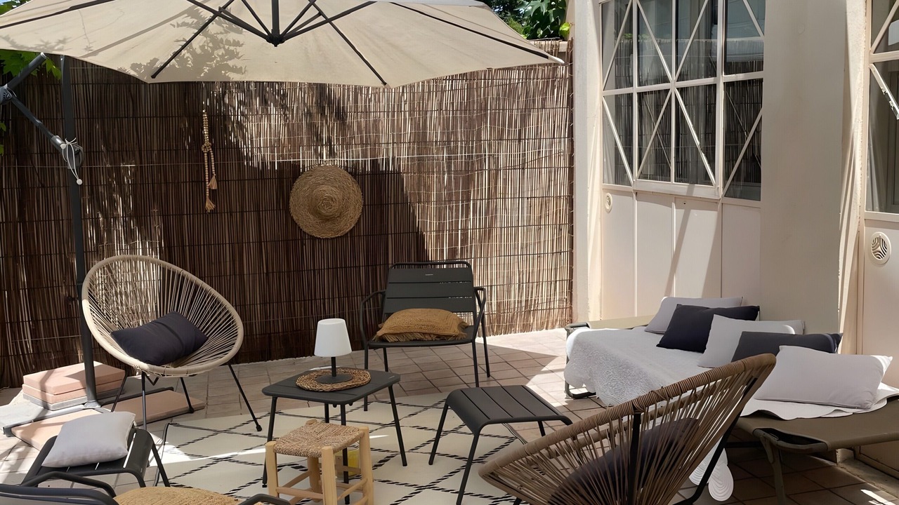 Photo of Patio Balcony in Saint-Etienne-du-Gres