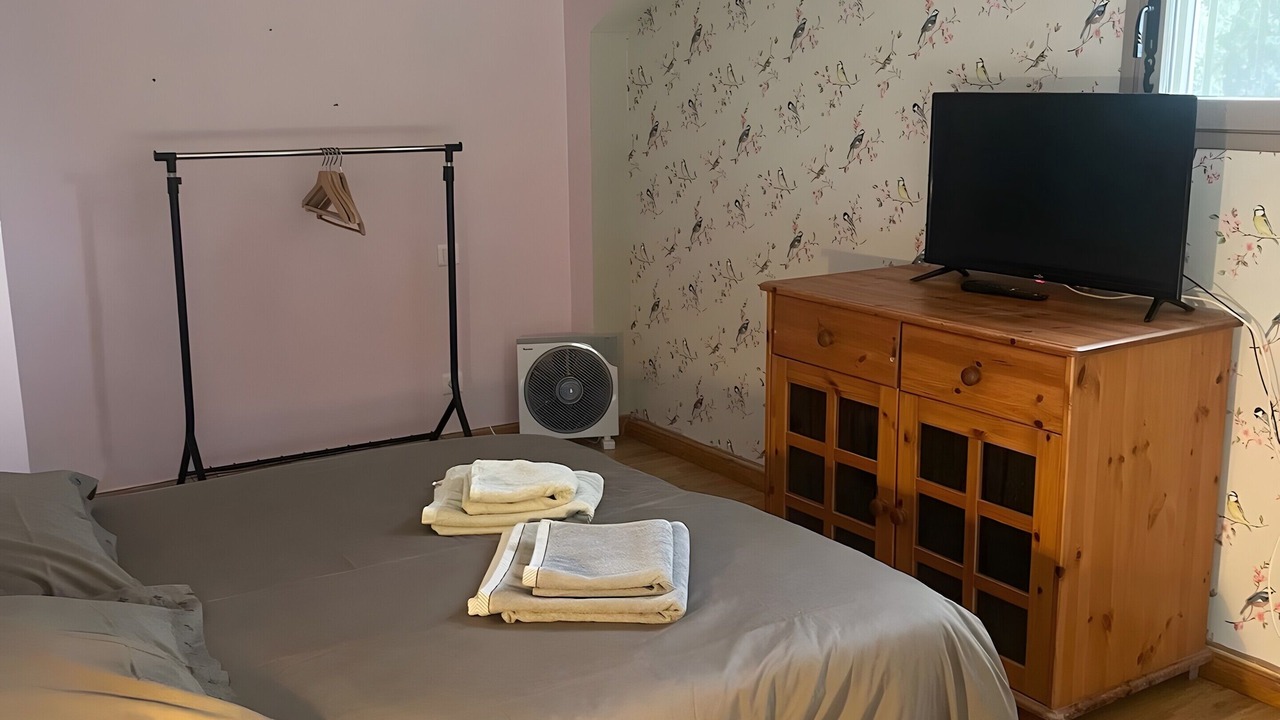 Photo of Bedroom in Saint-Etienne-du-Gres