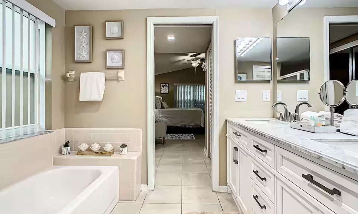 Photo of Bathroom in Lindfields