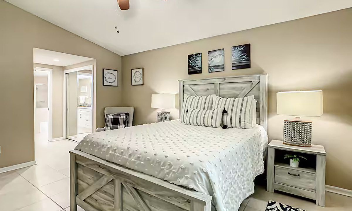 Photo of Bedroom in Lindfields