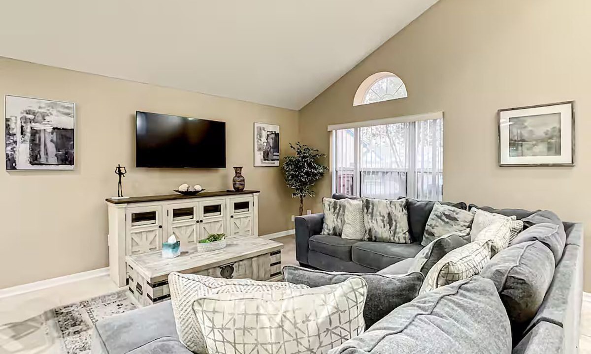 Photo of Livingroom in Lindfields