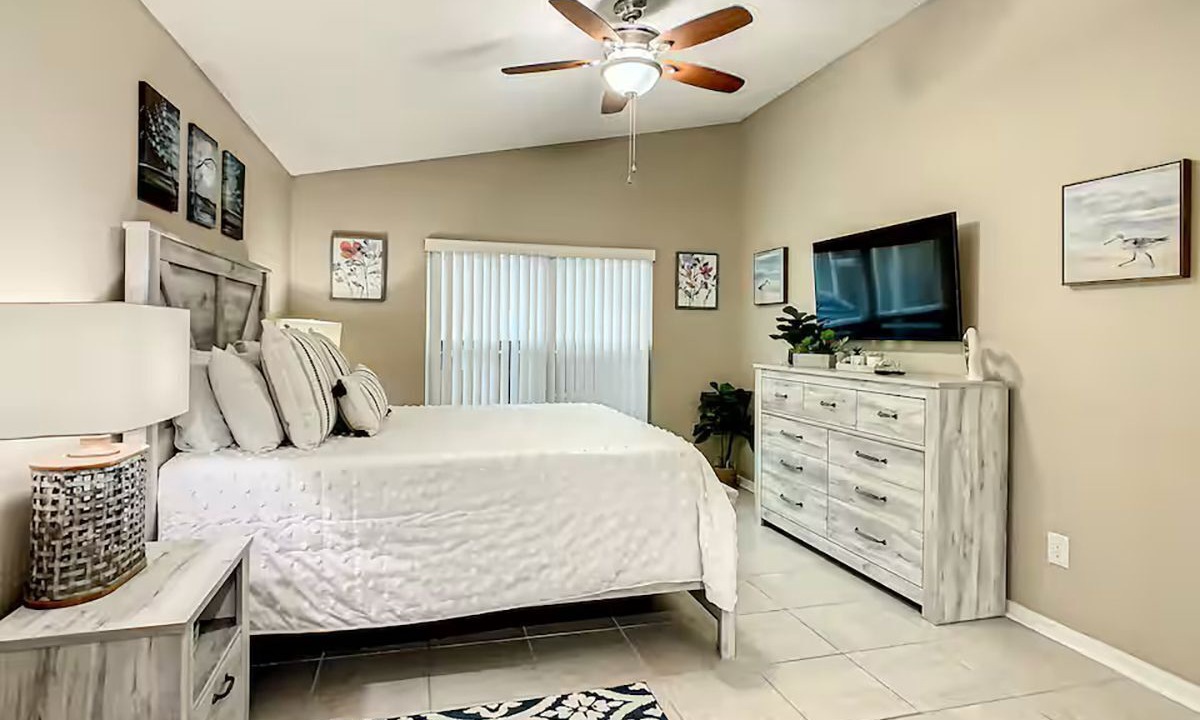 Photo of Bedroom in Lindfields