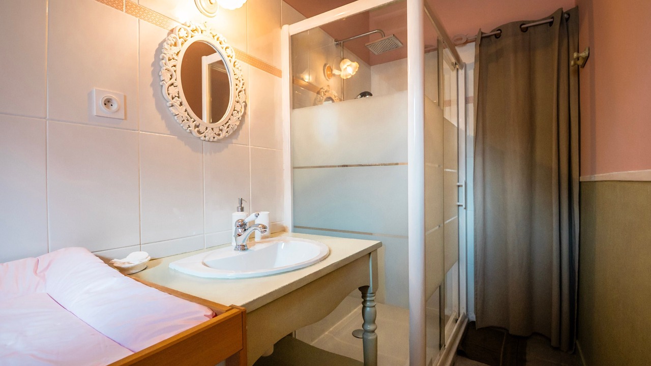 Photo of Bathroom in Ryes