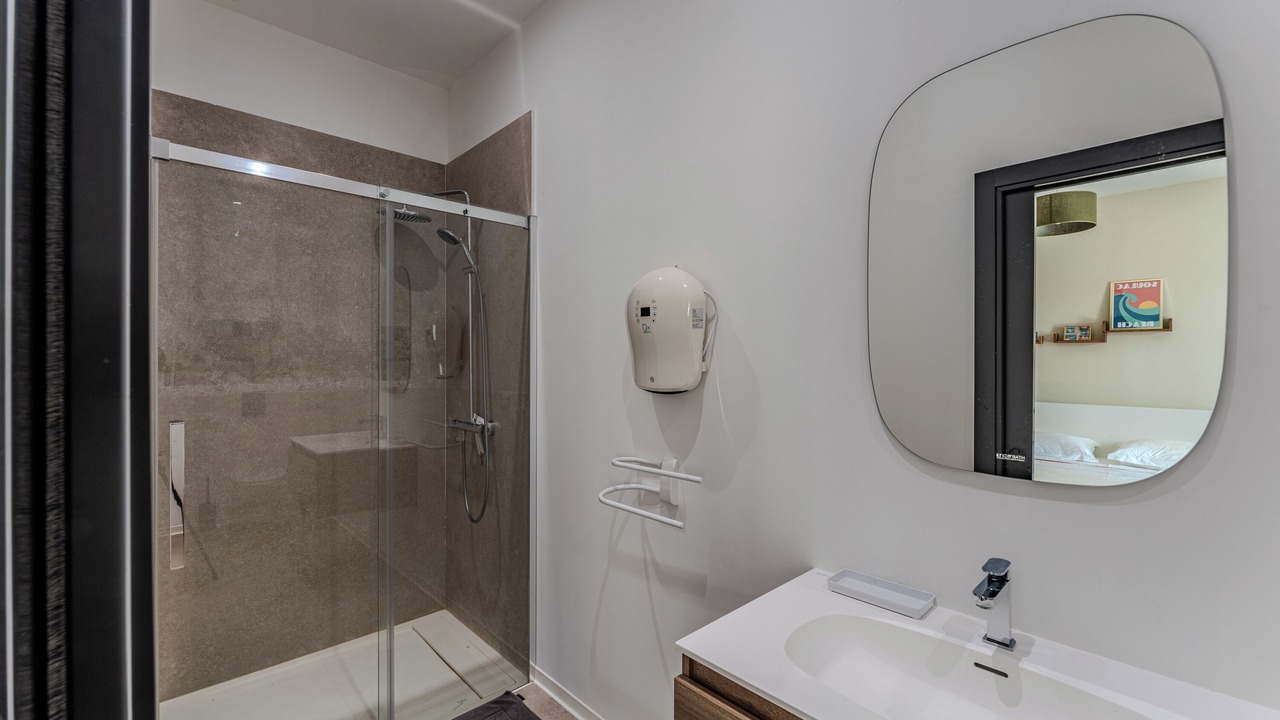 Photo of Bathroom in Gaillan-en-Medoc