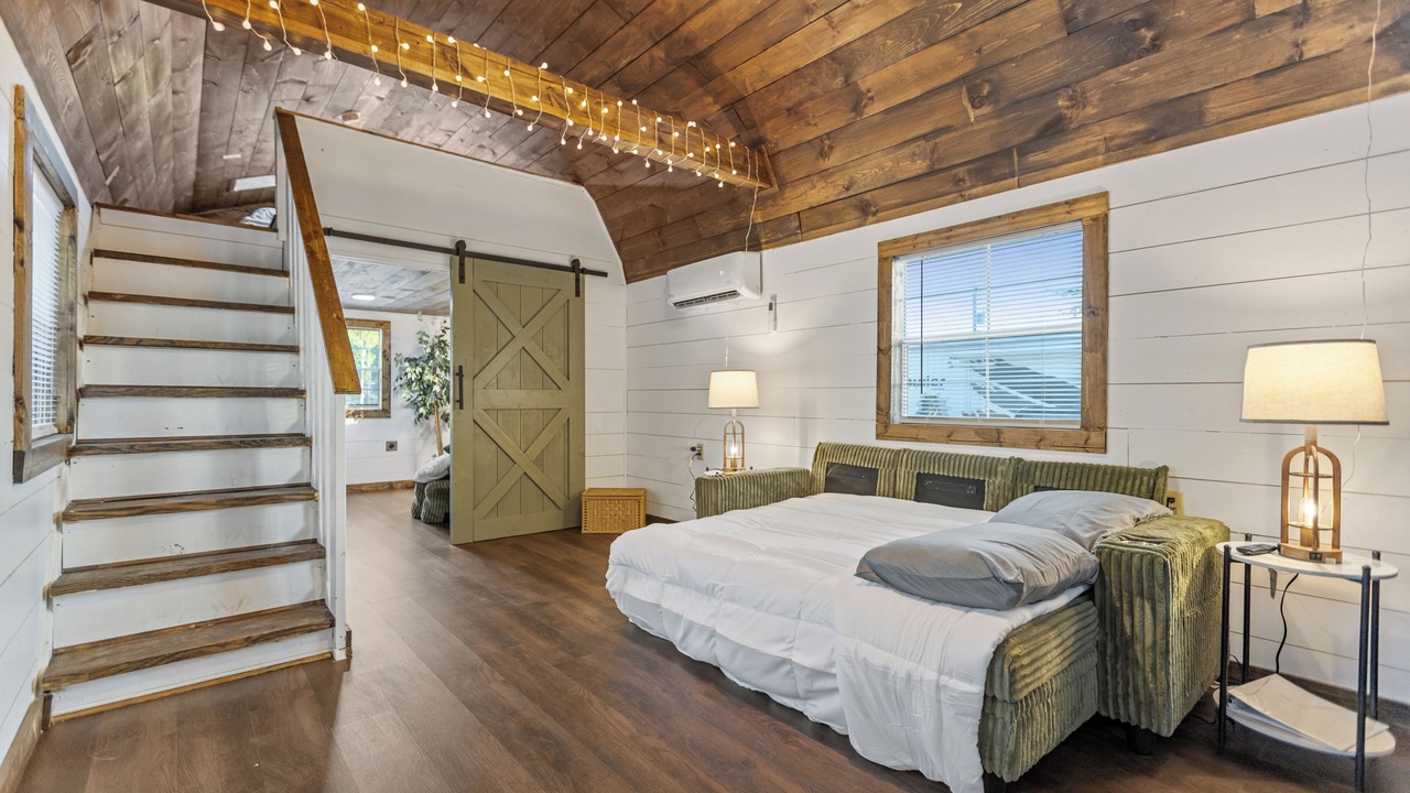 Photo of Bedroom in Robbins