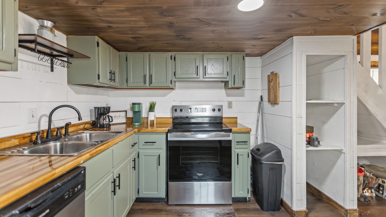 Photo of Kitchen in Robbins